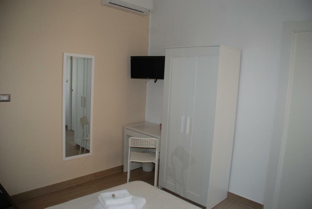 Hotel Binario 2 San Giorgio a Cremano Esterno foto